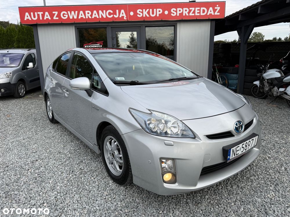 Toyota Prius - 30
