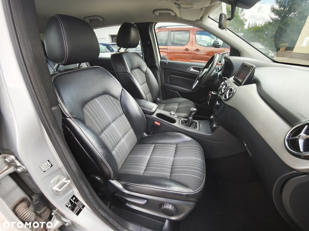 Mercedes-Benz Klasa B 180 CDI - 18