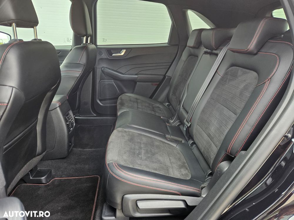 Ford Kuga 2.5 Duratec FHEV 4x4 ST-LINE X - 13