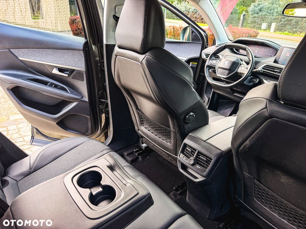 Peugeot 3008 PureTech 130 Stop & Start GPF Allure - 13
