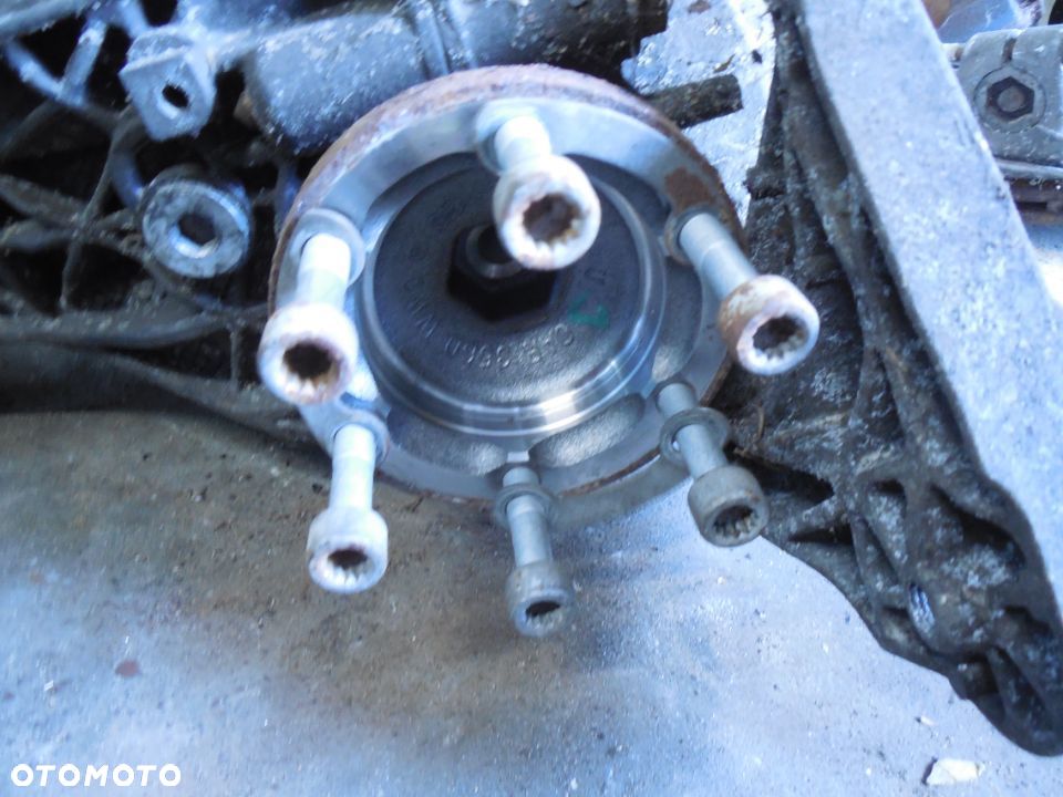 AUDI A4 A5 Q5 Most Dyfer Quattro 0AR525083C - 2