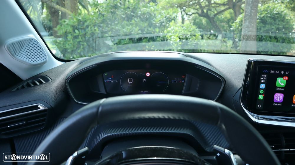 Peugeot 208 1.2 Hybrid Allure e-DCS6 - 27