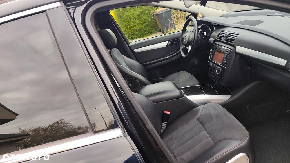 Mercedes-Benz Klasa R 320 CDI L 4Matic 7G-TRONIC - 19