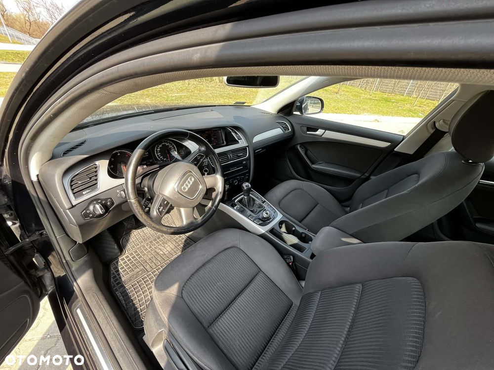 Audi A4 Avant 2.0 TDI 120g DPF Attraction - 9