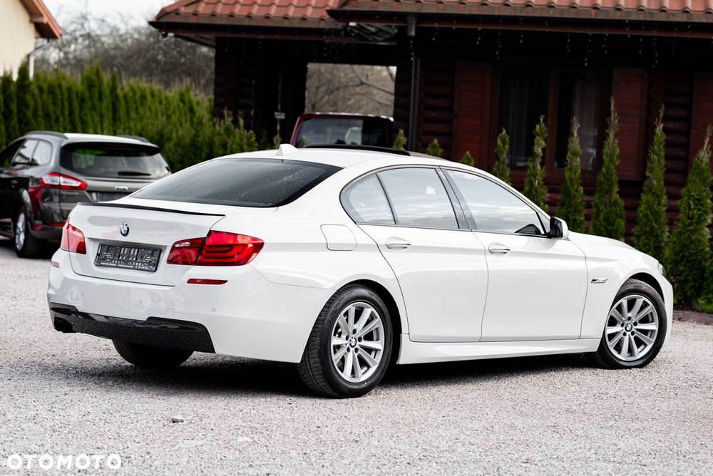 BMW Seria 5 520d Sport-Aut - 10