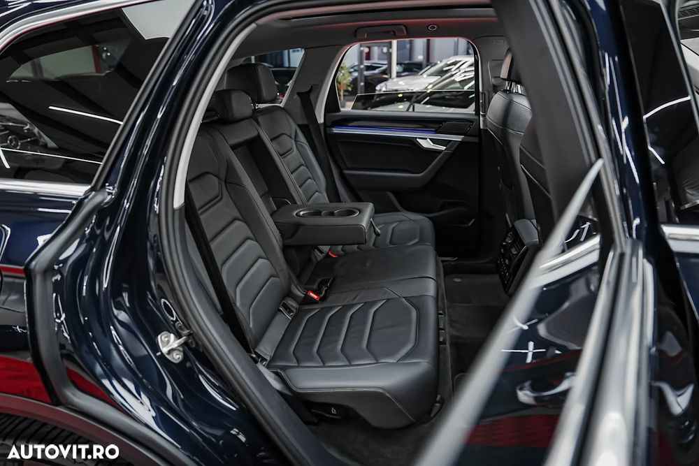 Volkswagen Touareg 3.0 V6 e-Hybrid 4Motion Aut. Elegance - 13
