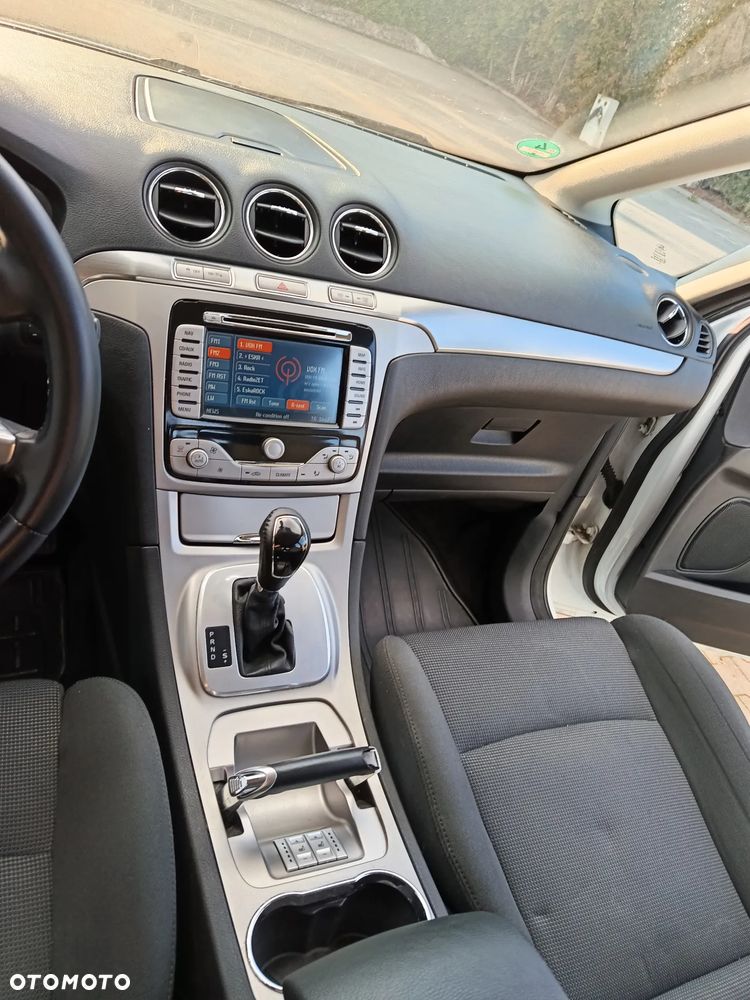 Ford S-Max 2.0 TDCi DPF Titanium X - 16