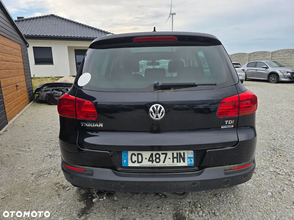 Volkswagen Tiguan 2.0 TDI DPF BlueMotion Technology Exclusive - 3
