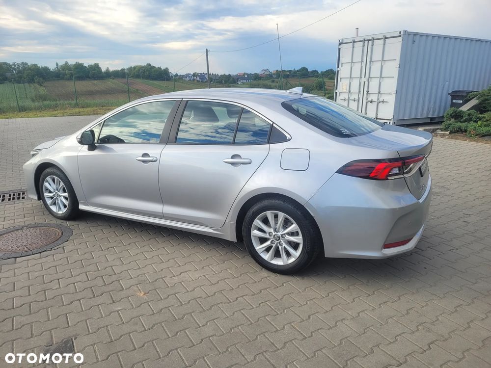 Toyota Corolla 1.8 Hybrid Comfort - 13