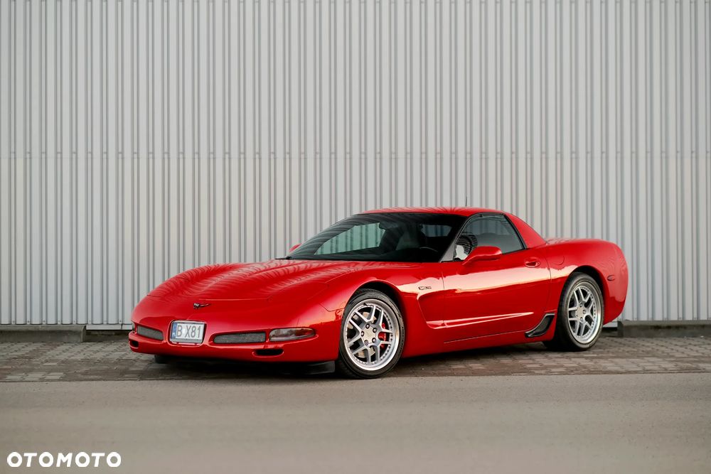 Chevrolet Corvette - 1