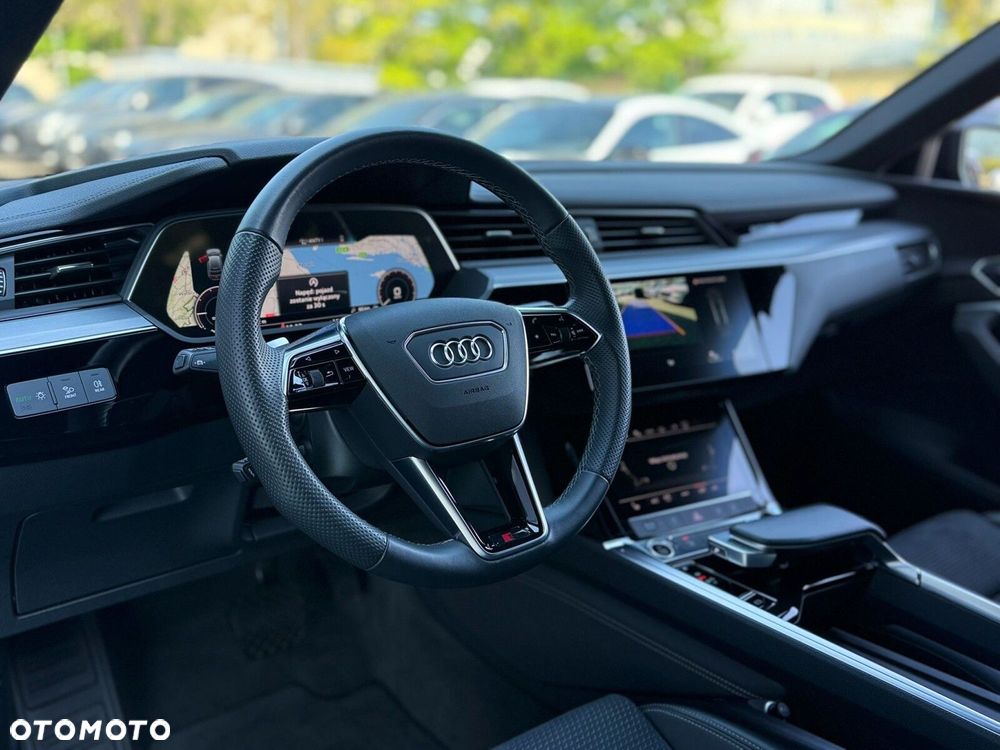 Audi e-tron Sportback - 32