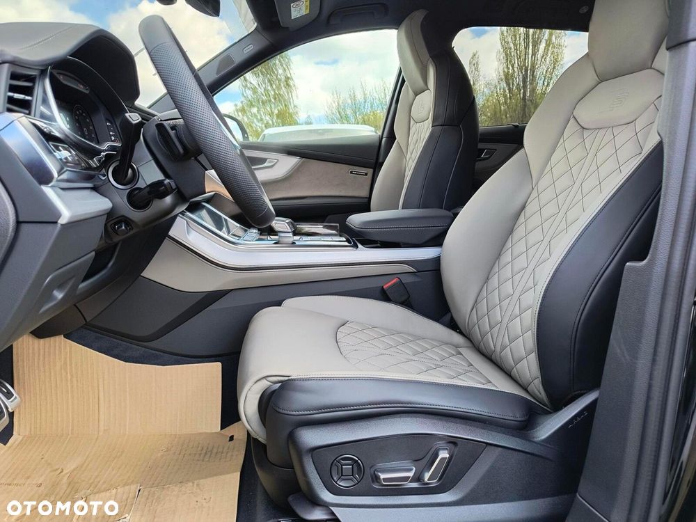 Audi Q7 - 8