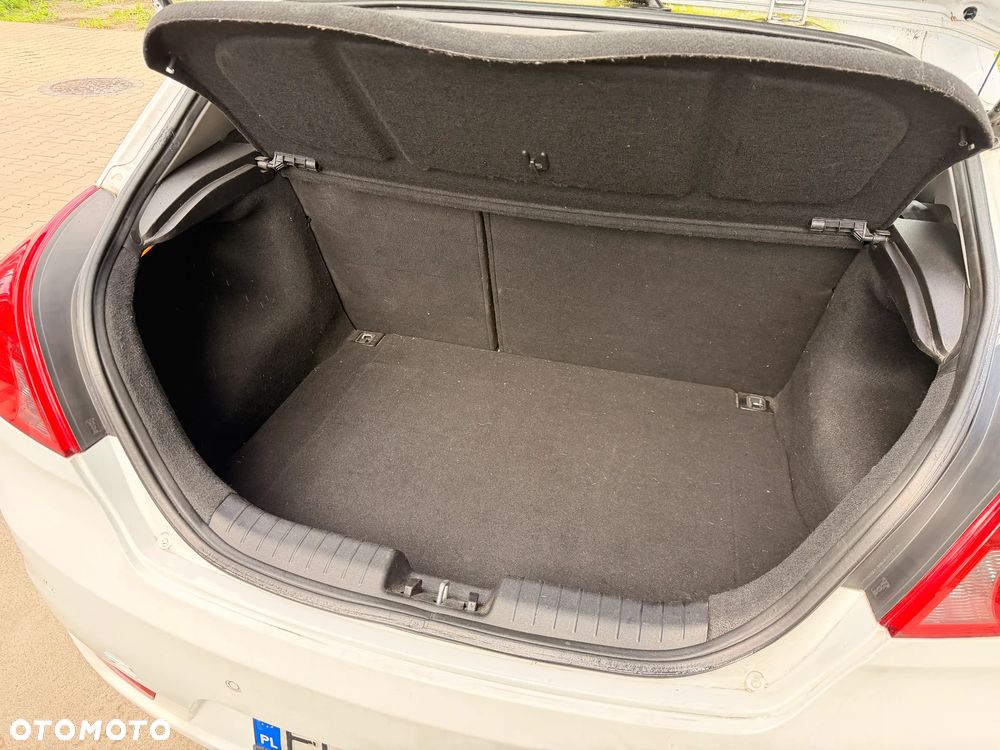 Kia Ceed - 23