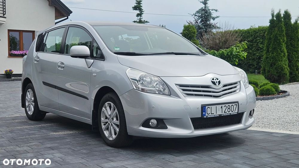 Toyota Verso - 1