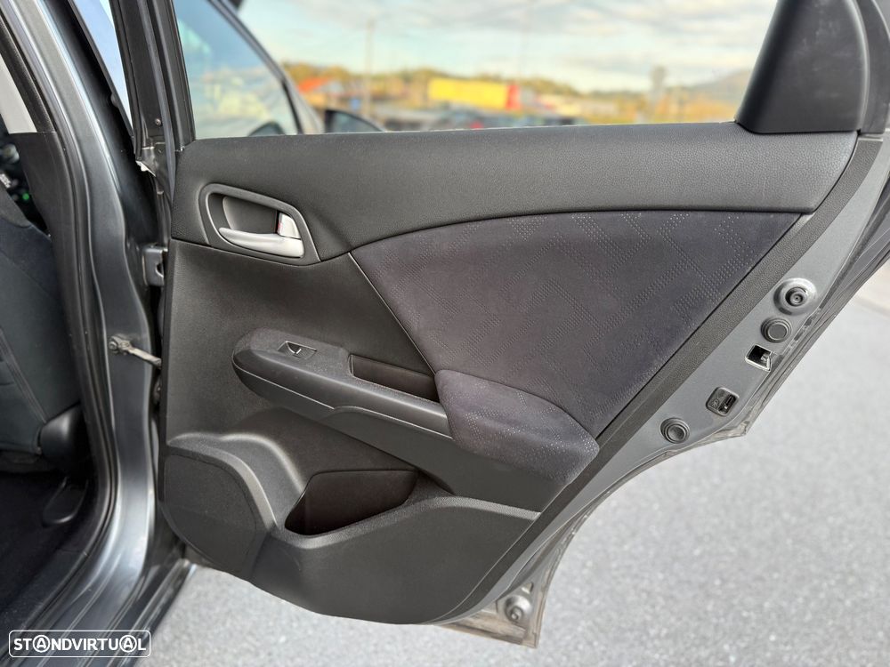 Honda Civic 1.4 i-VTEC - 22