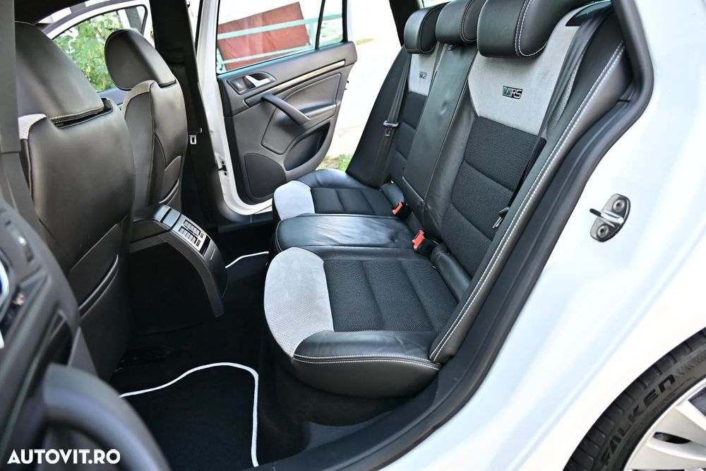 Skoda Octavia 2.0 TDI CR DPF RS - 8