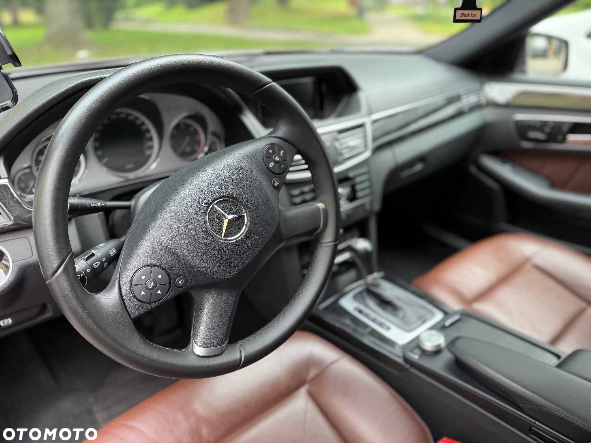 Mercedes-Benz Klasa E 250 T CDI DPF BlueEFFICIENCY Automatik Avantgarde - 28