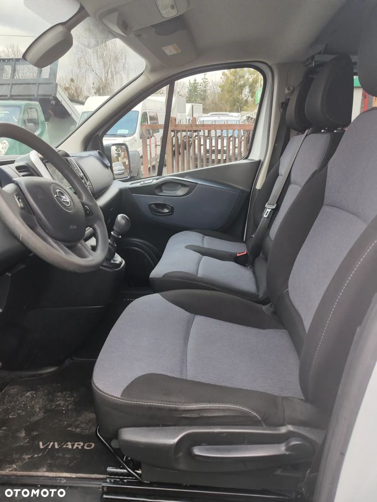Opel Vivaro brygadówka 6osób - 13
