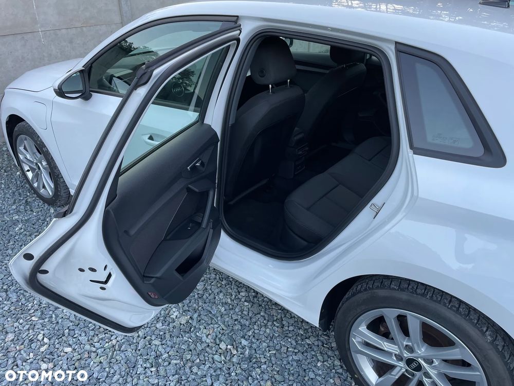 Audi A3 Sportback 40 TFSIe S tronic S line - 15
