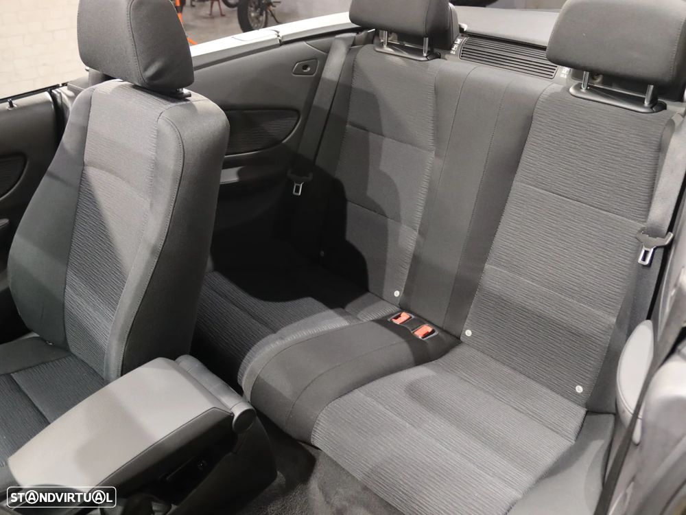 BMW 118 d Cabrio - 12