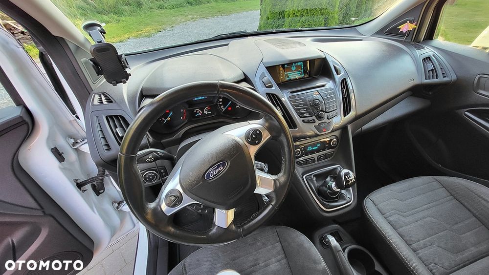 Ford Tourneo Connect 1.5 TDCi Titanium - 14