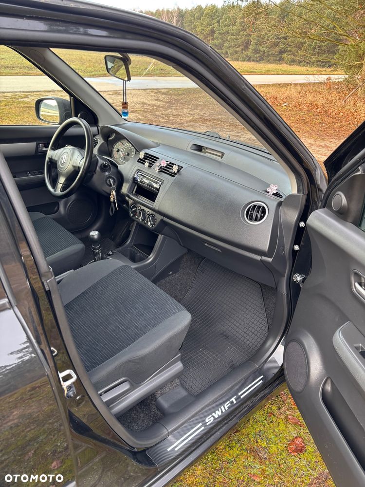 Suzuki Swift - 9