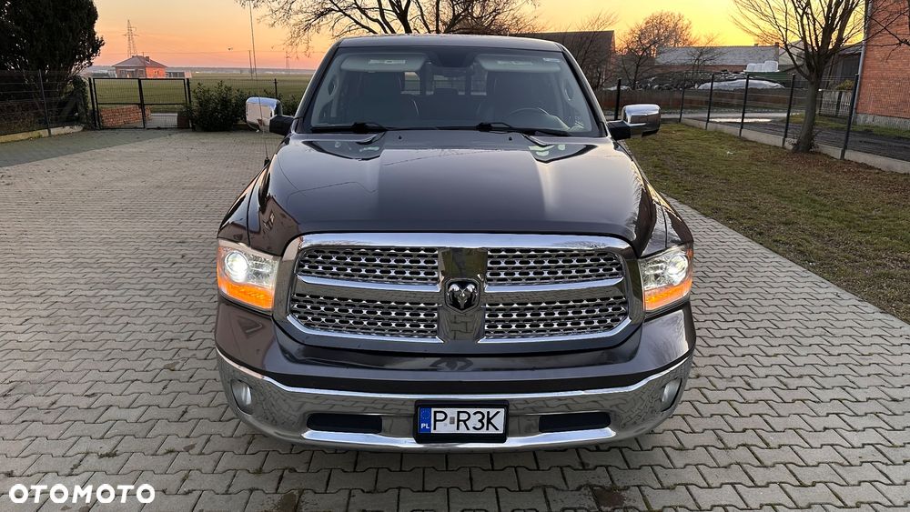 RAM 1500 5.7 Crew Cab Longbed Laramie Chrome - 24