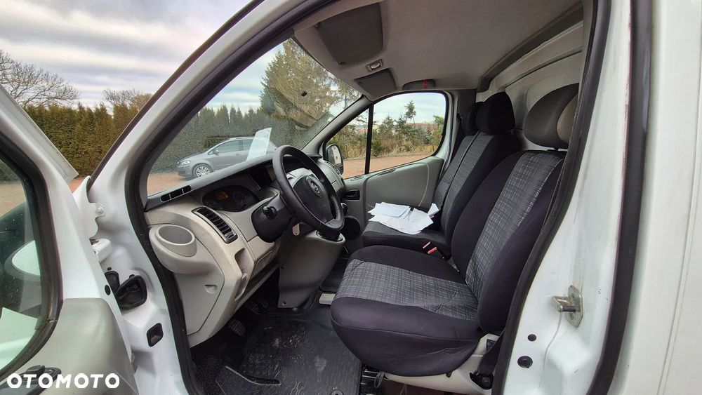 Opel Vivaro - 28