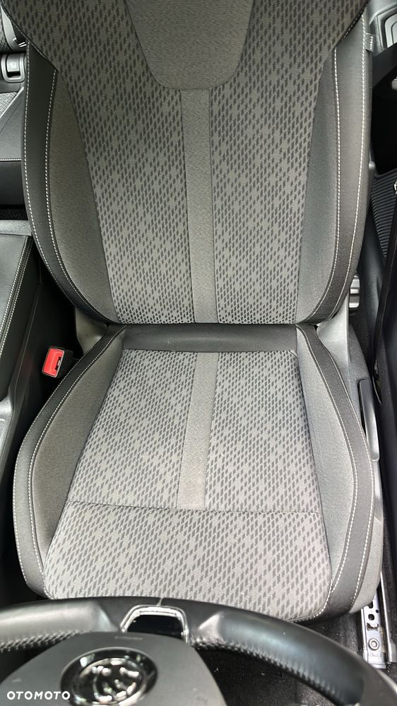 Skoda Octavia 2.0 TDI SCR Ambition DSG - 21