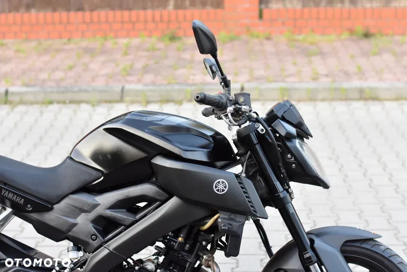 Yamaha MT - 8