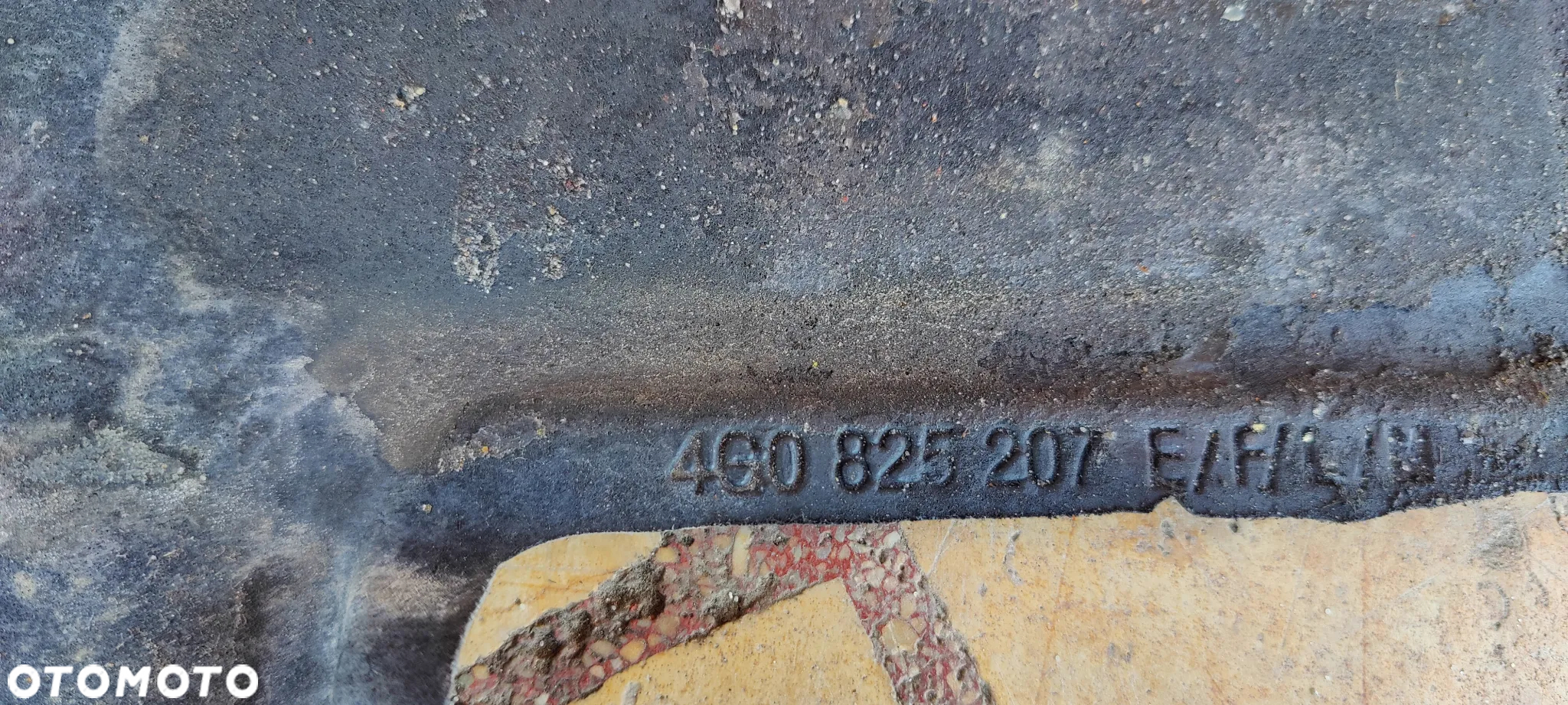OSŁONA PODWOZIA PRAWA LEWA  AUDI A7 C7 - 4