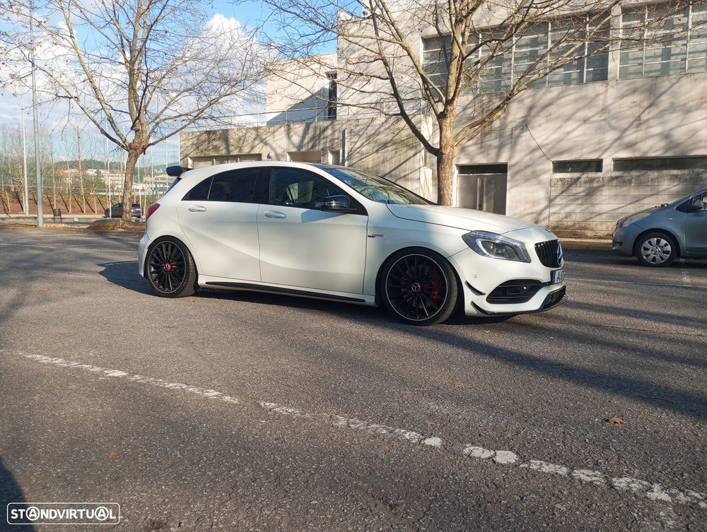 Mercedes-Benz A 45 AMG 4-Matic - 13