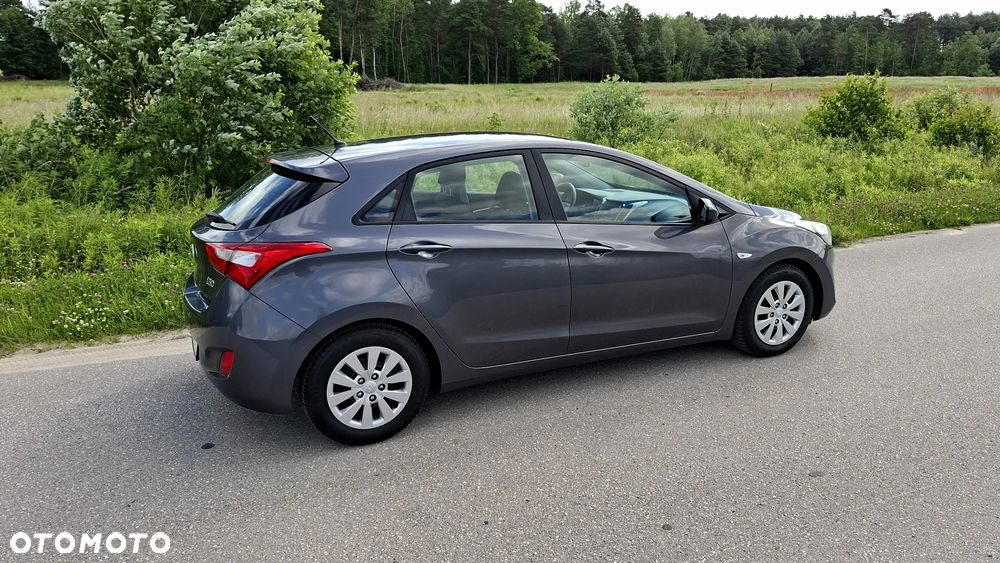 Hyundai i30 1.4 Trend - 17