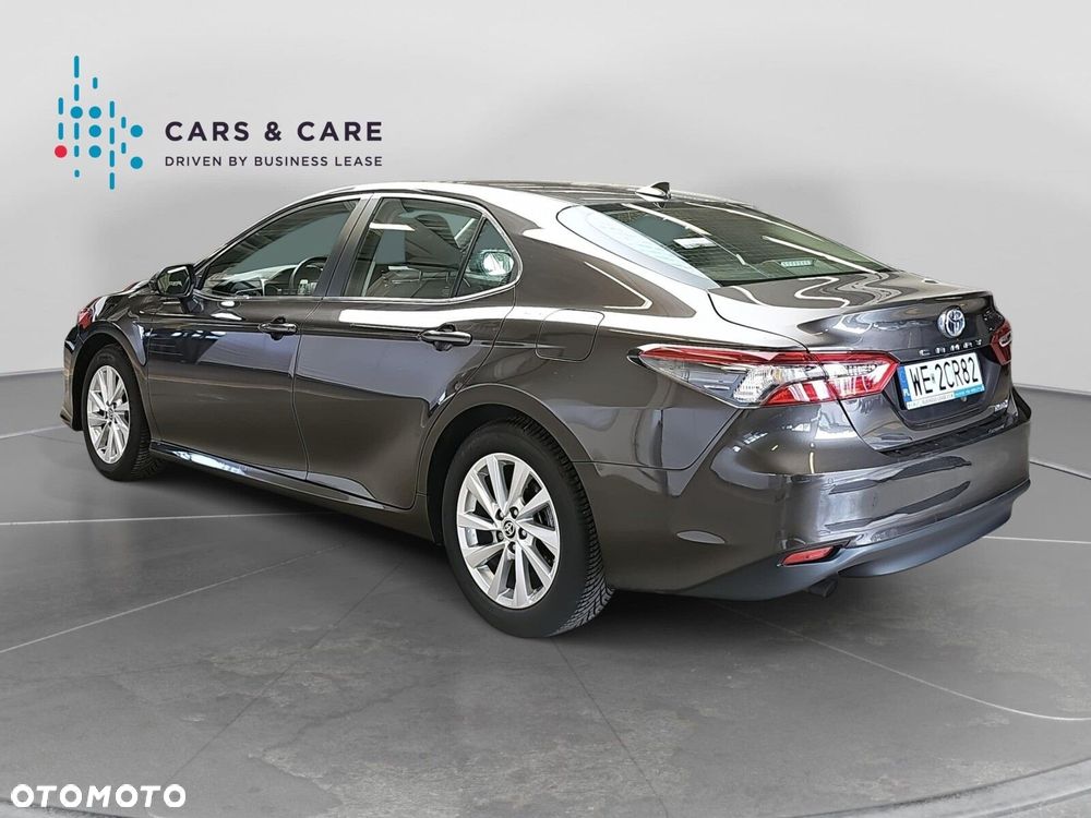 Toyota Camry 2.5 Hybrid Comfort CVT - 25