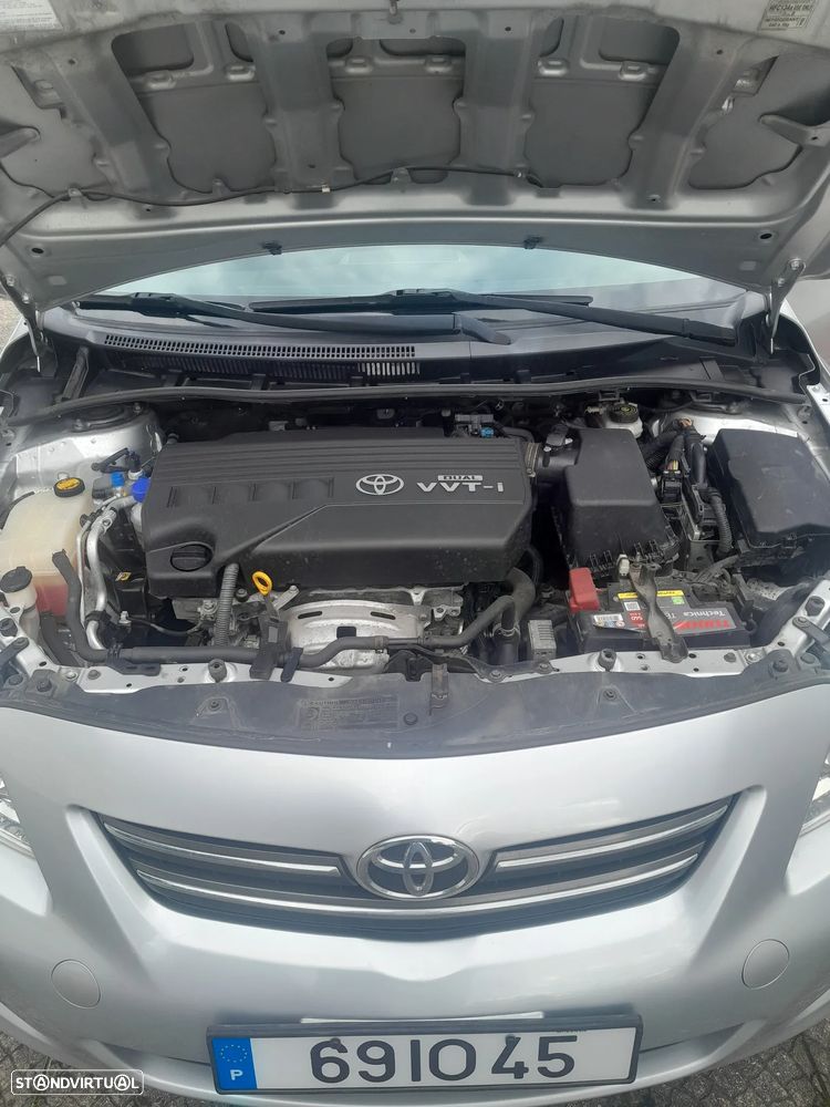Toyota Corolla 1.33 VVT-i Luna - 4
