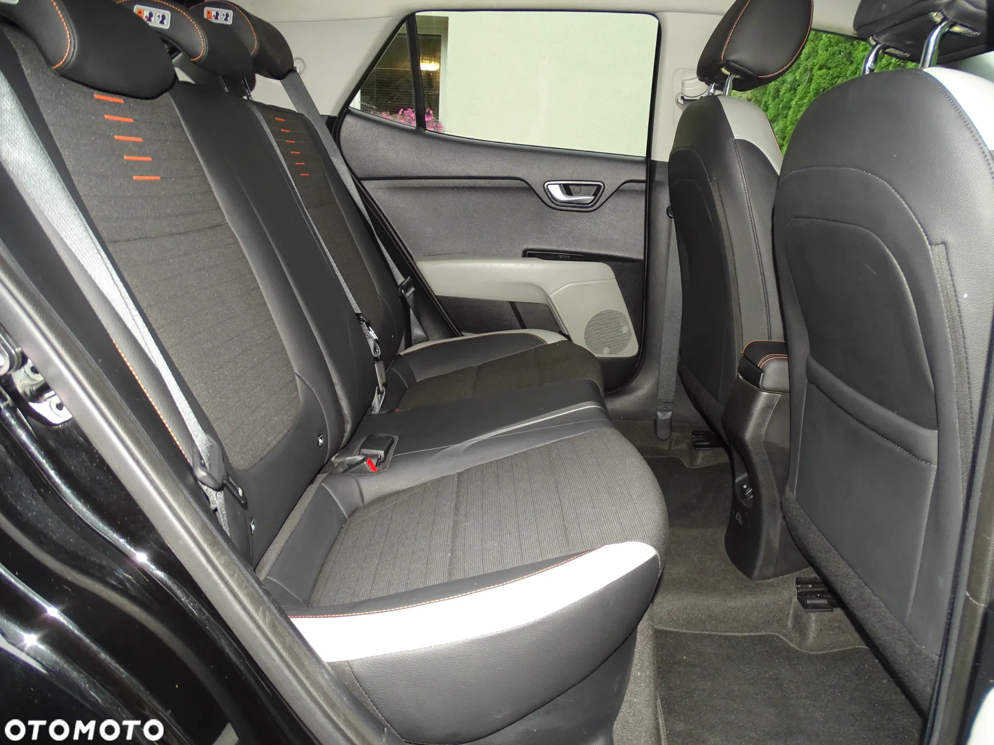 Kia Stonic 1.0 T-GDI 120 Platinum Edition - 17