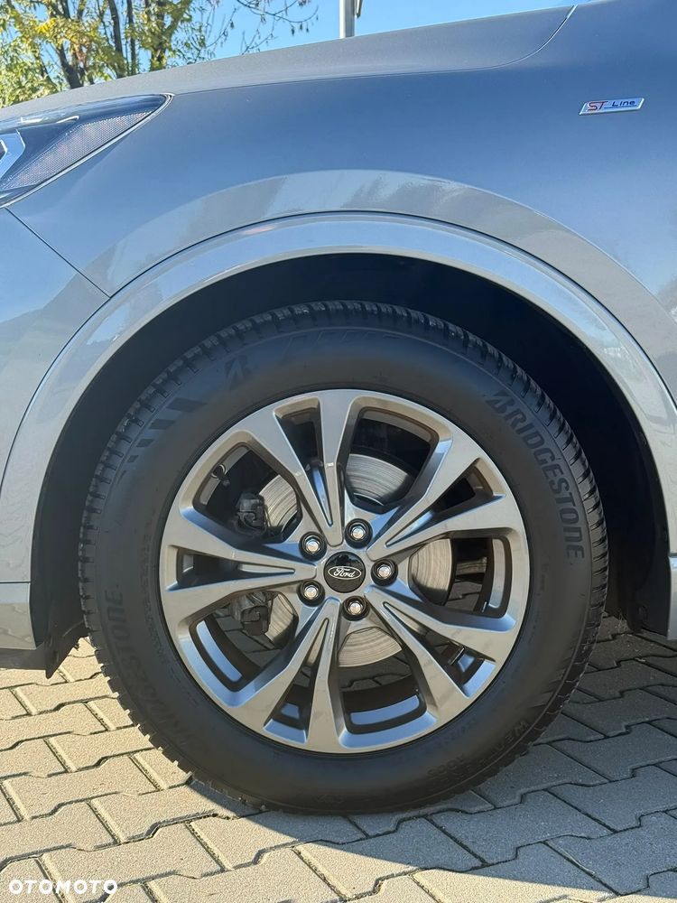 Ford Kuga 2.0 TDCi 2x4 ST-Line - 5