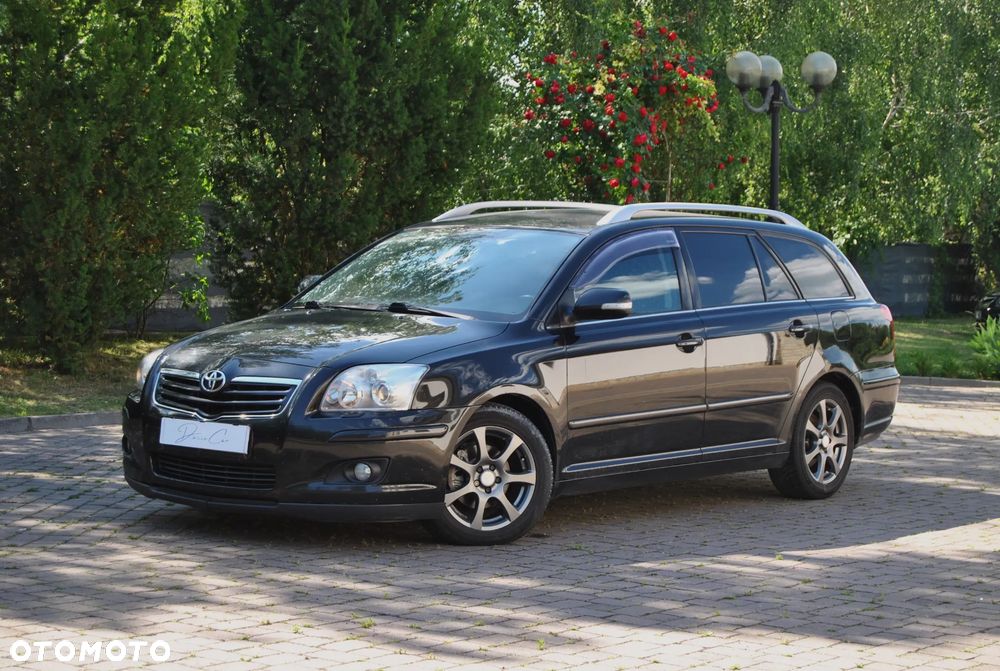 Toyota Avensis 1.8 VVT-i Automatik Sol - 1