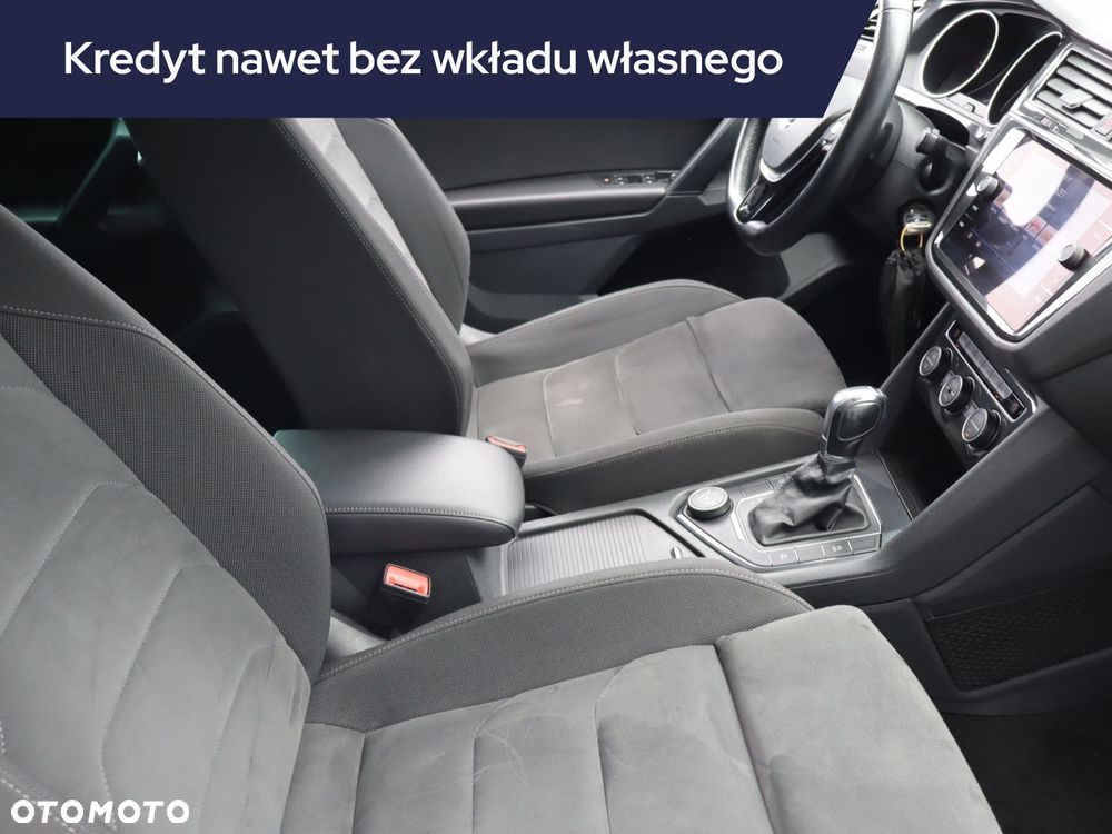 Volkswagen Tiguan - 11