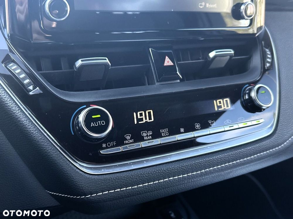 Toyota Corolla - 18