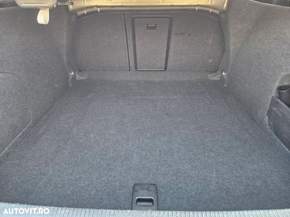 Volkswagen Passat CC 2.0TDI Highline DPF DSG - 35