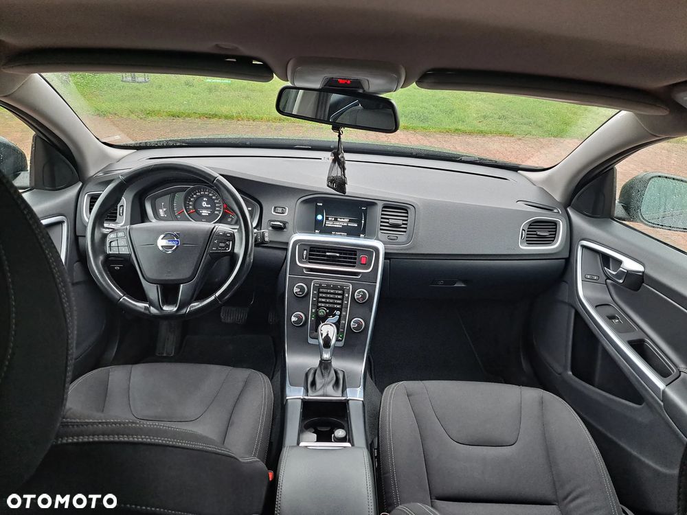 Volvo V60 - 10
