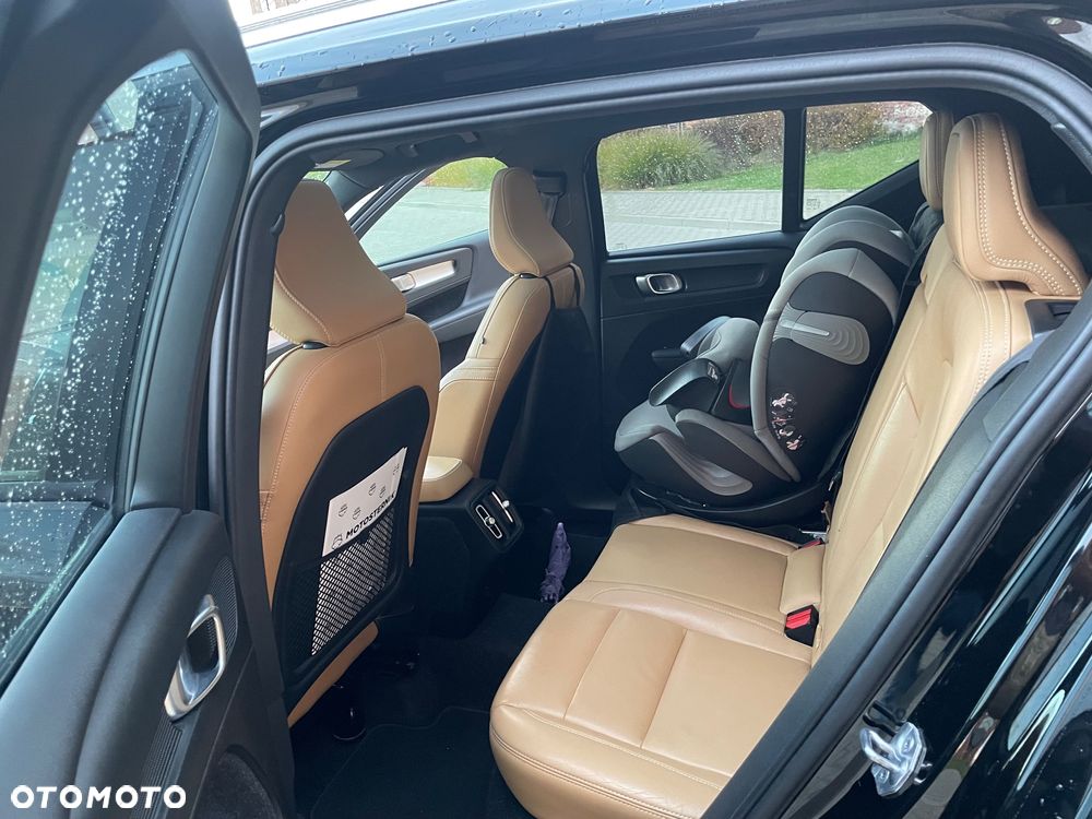 Volvo XC 40 T5 AWD Momentum - 11