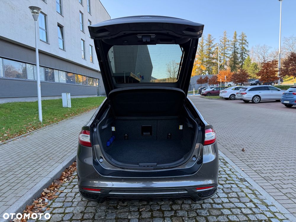 Ford Mondeo 1.5 EcoBoost ST-Line X - 36