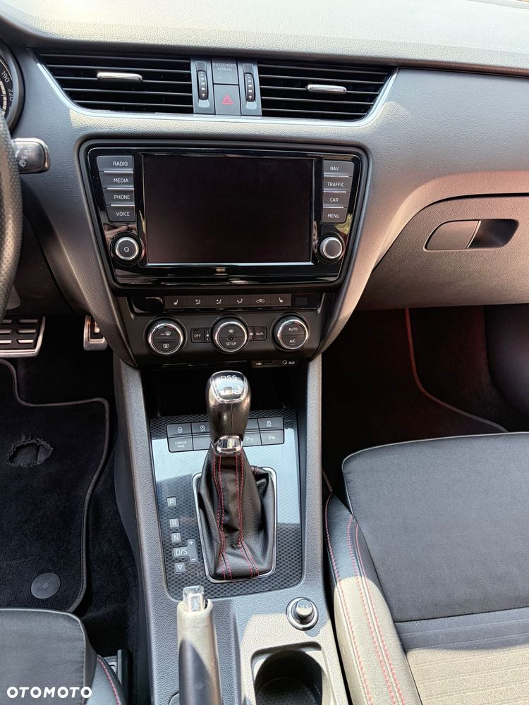 Skoda Octavia 2.0 TSI (Green tec) DSG RS - 9