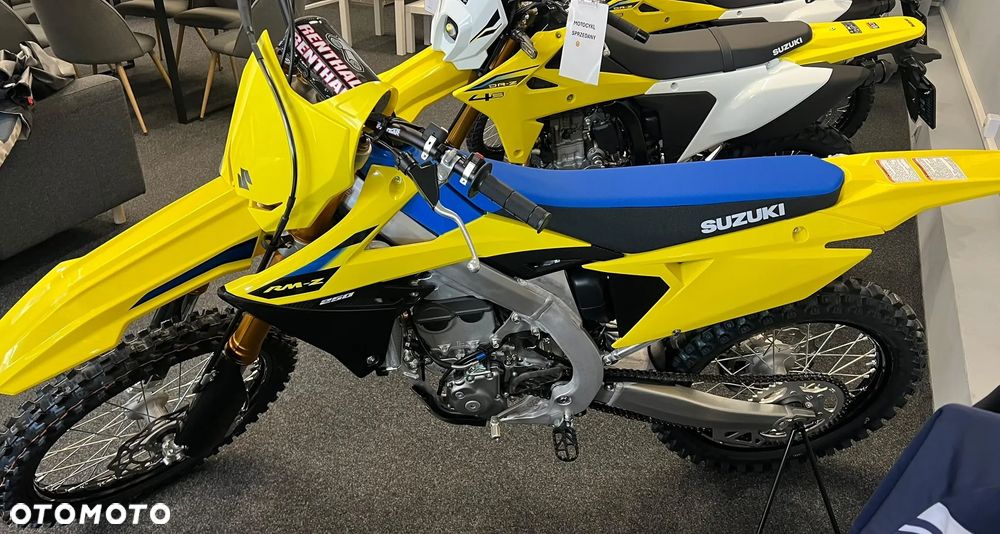 Suzuki RM-Z - 17