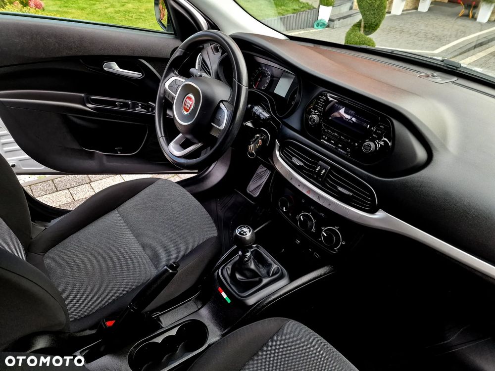 Fiat Tipo 1.4 16v Easy EU6d - 15
