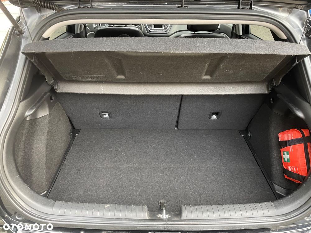 Hyundai i20 1.4 CRDi Premium - 24