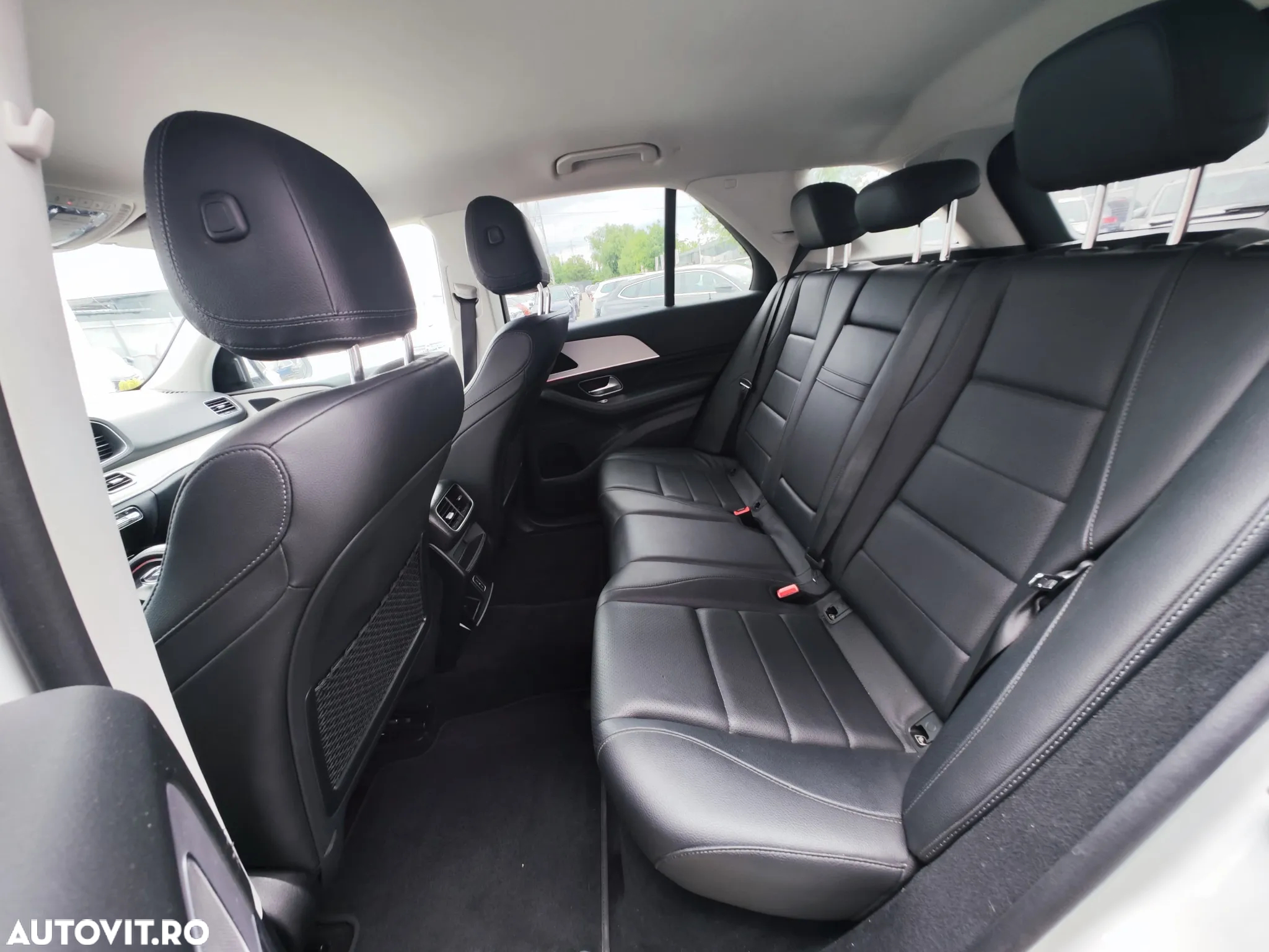 Mercedes-Benz GLE 300 d 4MATIC - 11