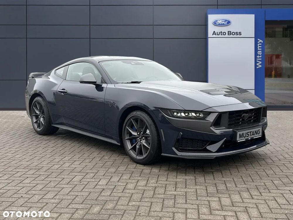 Ford Mustang - 8